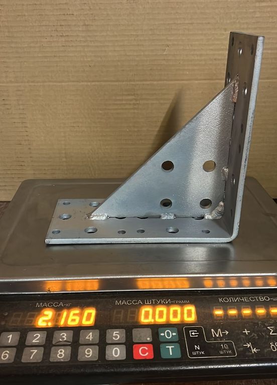 Уголок крепежный усиленный 200x200x100x6 — изображение 4